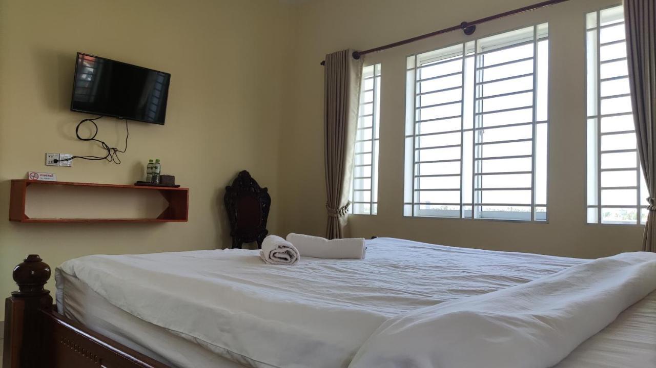 Monica Guesthouse 贡布 外观 照片