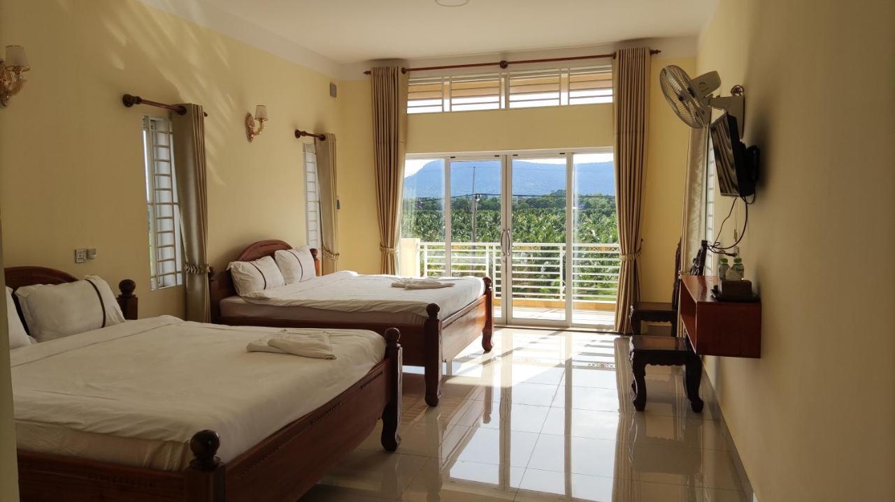 Monica Guesthouse 贡布 外观 照片