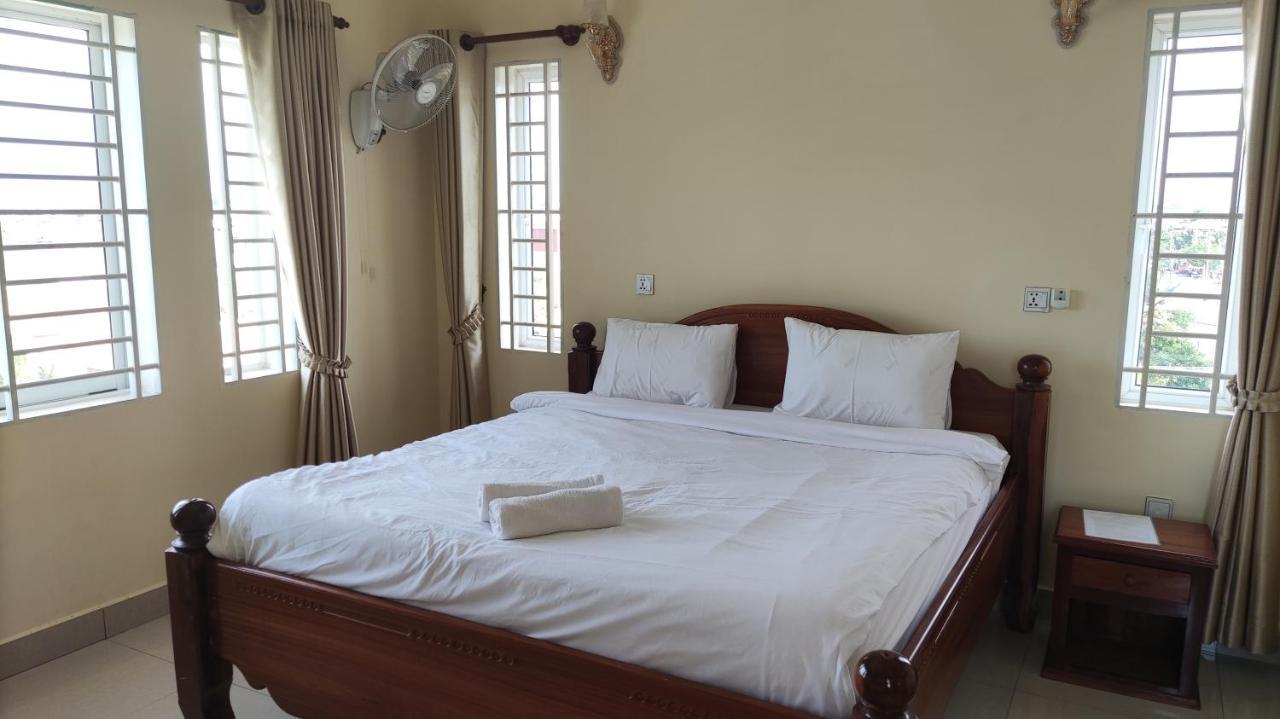 Monica Guesthouse 贡布 外观 照片