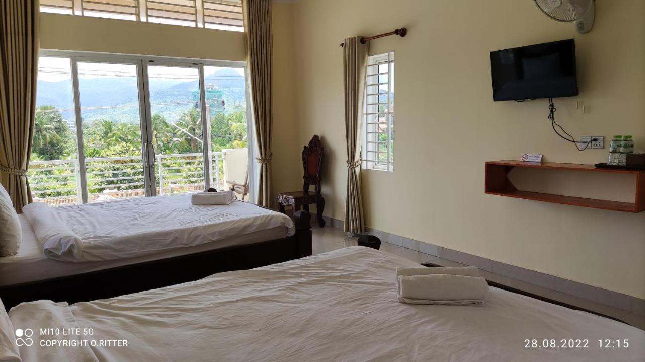 Monica Guesthouse 贡布 外观 照片
