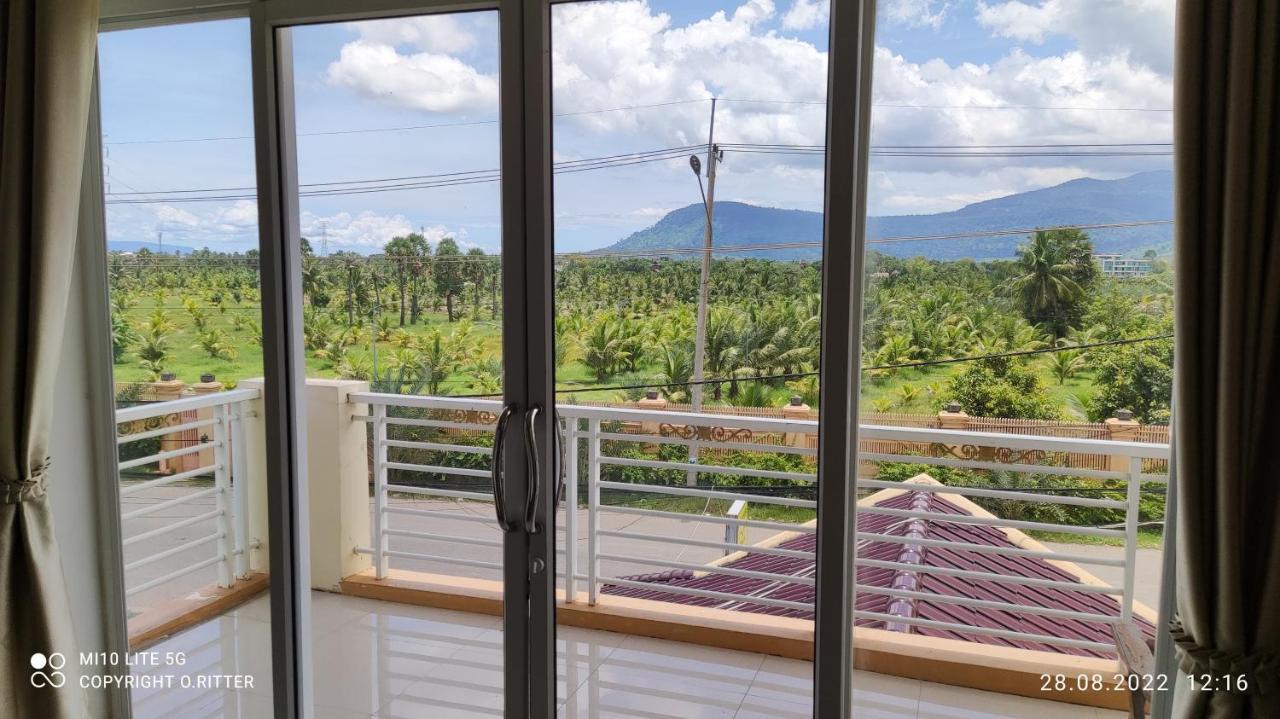 Monica Guesthouse 贡布 外观 照片