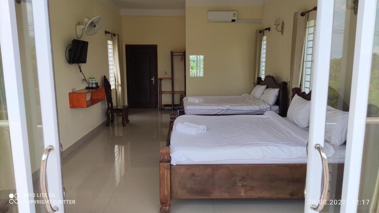 Monica Guesthouse 贡布 外观 照片