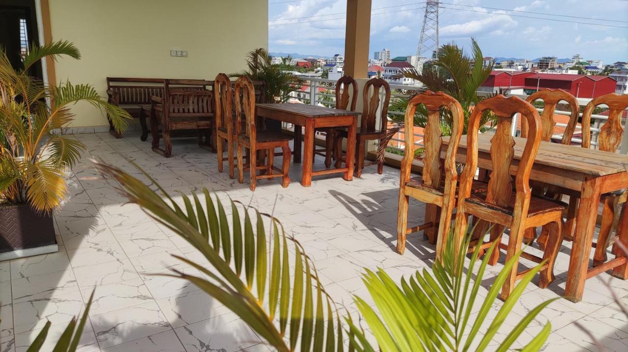 Monica Guesthouse 贡布 外观 照片