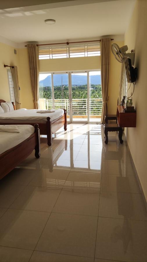 Monica Guesthouse 贡布 外观 照片
